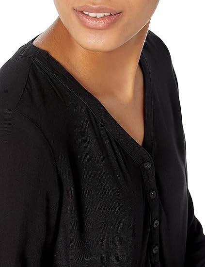 Amazon Essentials Women's 3/4 Sleeve Button Popover Shirt